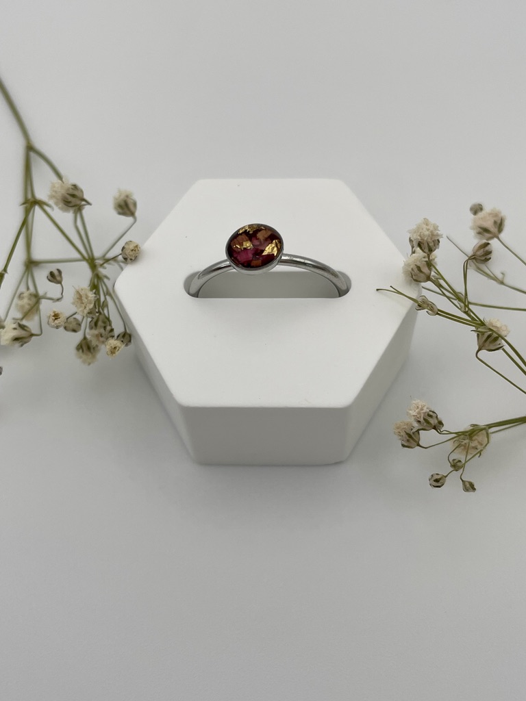 Anillo redondo con pétalos de rosas - Imagen 2