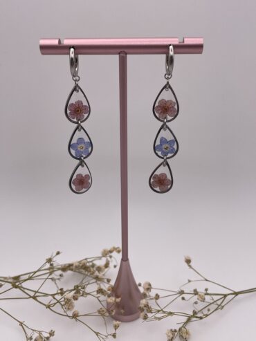 Pendientes 3 abalorios gota con flores lila claro y azul