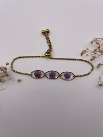 Pulsera 3 abalorios ovalados con flores lila oscuro