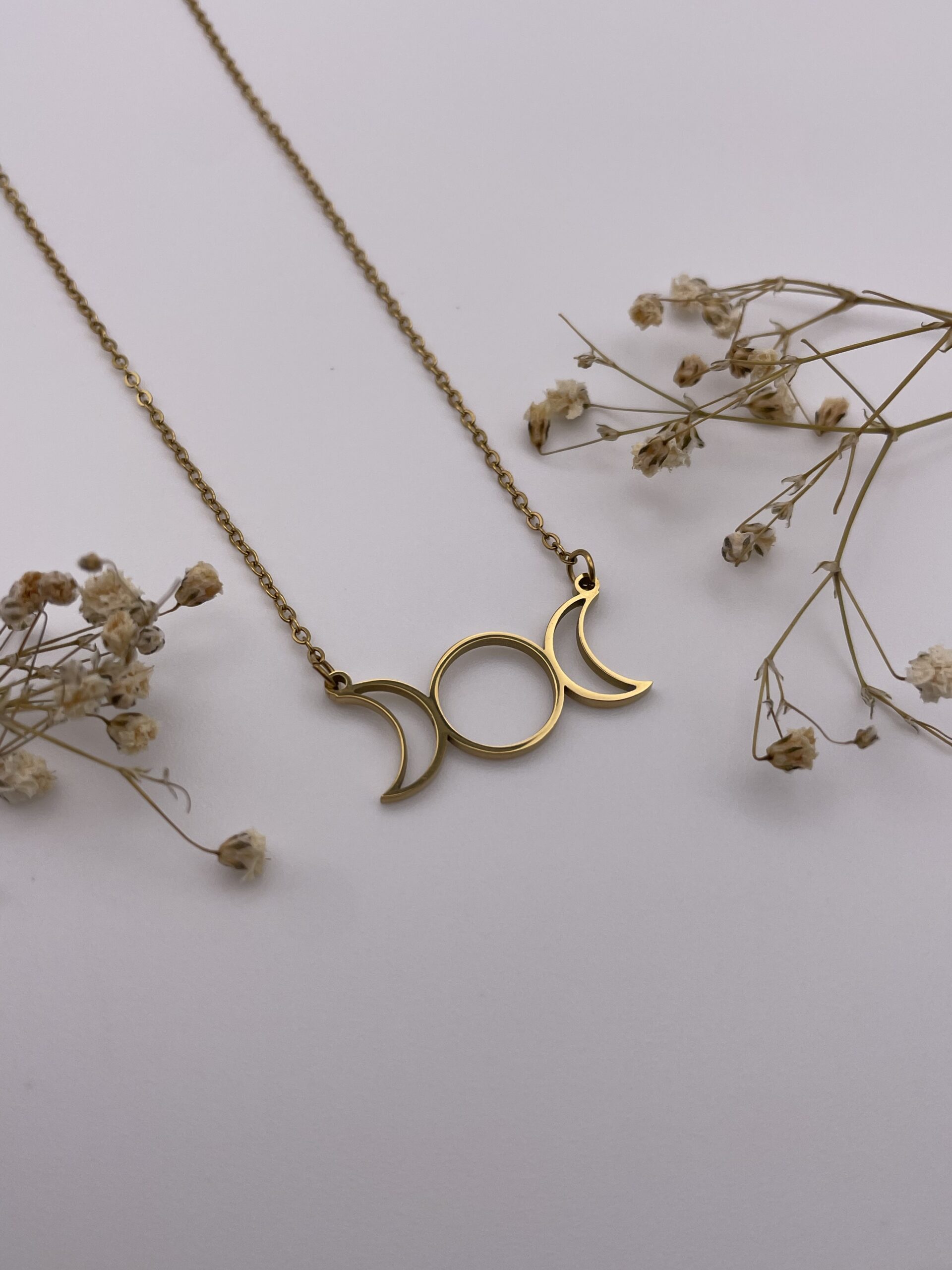 Collar triple luna