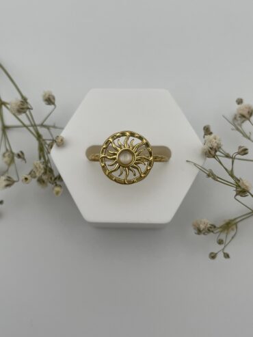 Anillo sol piedra blanca