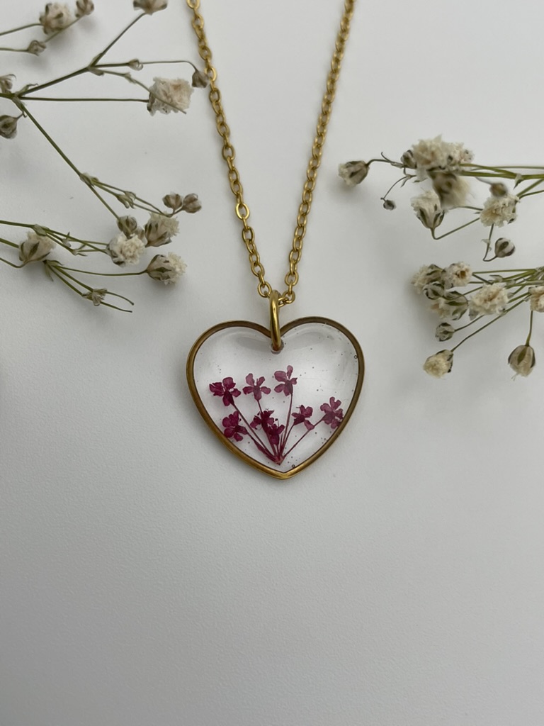 Collar corazón con florecitas fucsias - Imagen 2