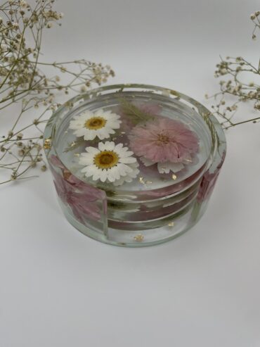 Conjunto Posavasos con flor rosa y margaritas