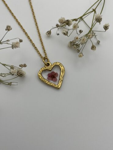 Collar corazón grueso con flor burdeos