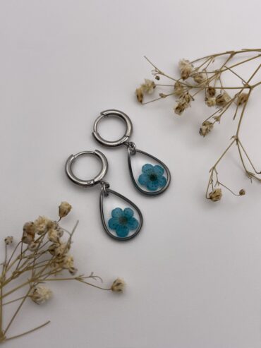 Pendientes gota con flor azul