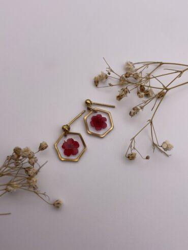 Pendientes hexágono con flor roja